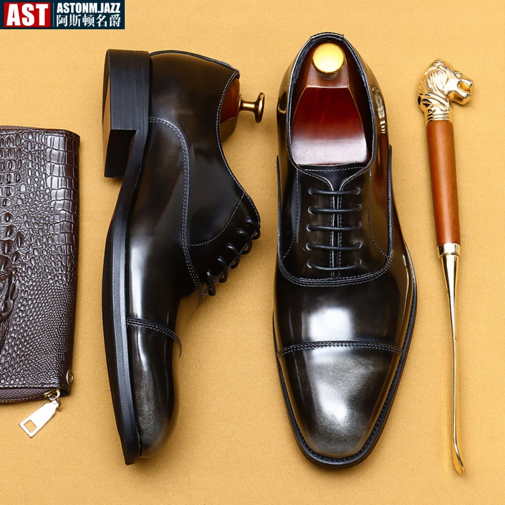 

Trending Classic Retro Men Dress Shoes for Men Oxfords Patent Leather Shoes Lace Up Formal Black Leather Wedding Party Shoes