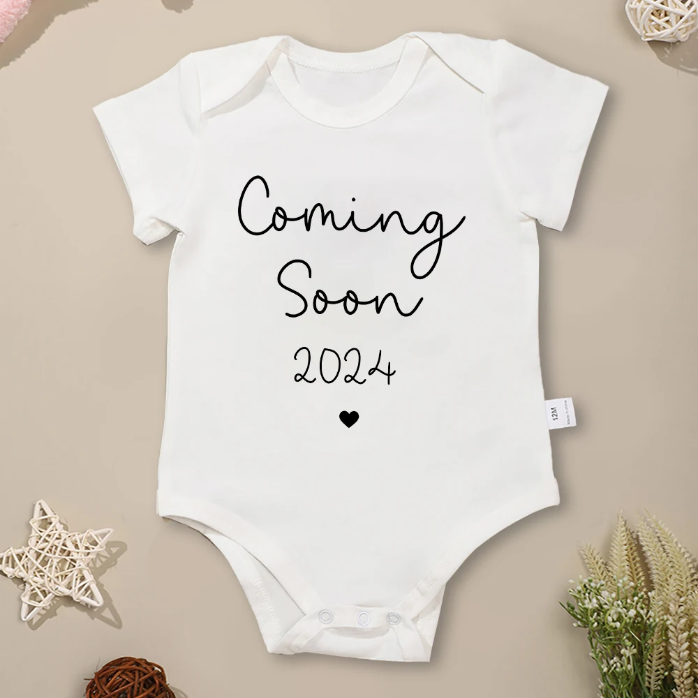 Coming Soon 2024 Newborn Baby Boy Girl Clothes Aesthetic Fashion Pregnancy Announcement Bodysuit Fine Gift Cotton Infant Onesies