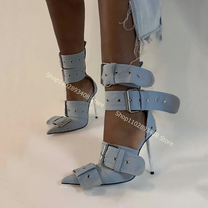 Рисунок 2 - Серебристые туфли-лодочки с острым