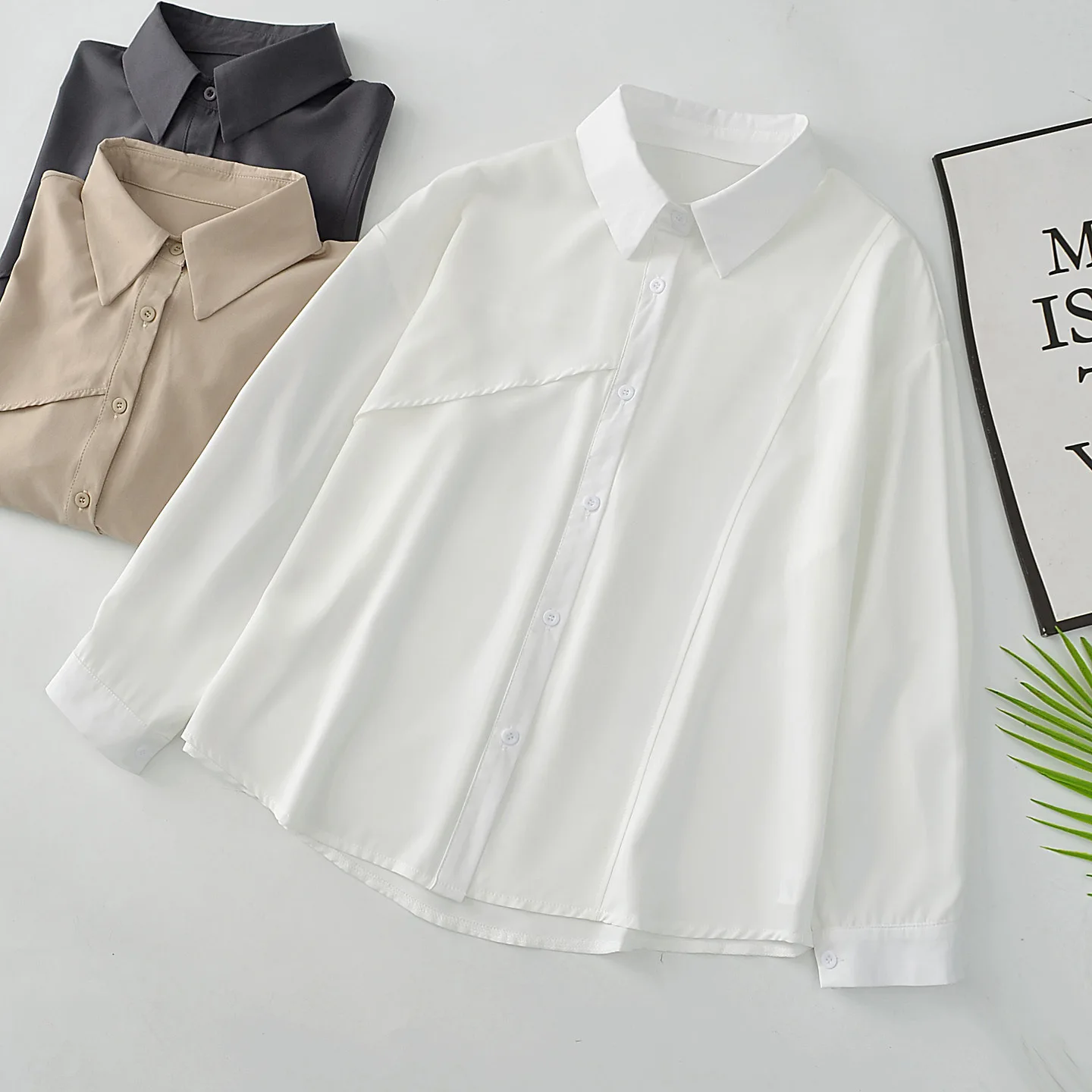 Plus Size Women's Blouses 2025 Autumn New Style Elegant Long Sleeve Shirt Solid Color Lapel Top 5955