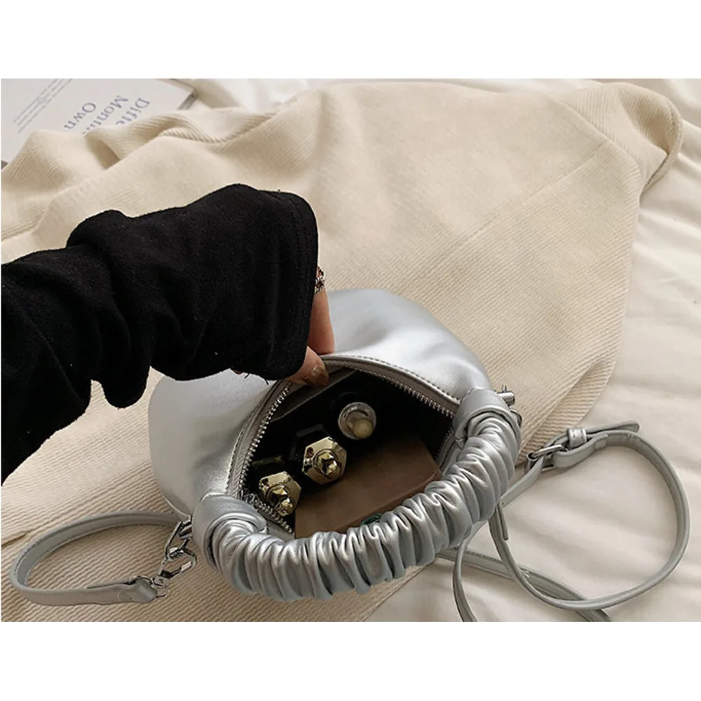 Texture Handheld Wrinkled Dumpling Bun Korean Version Ins Simple and Versatile Shoulder Bag 2024 Niche Design Crossbody_voghion.com