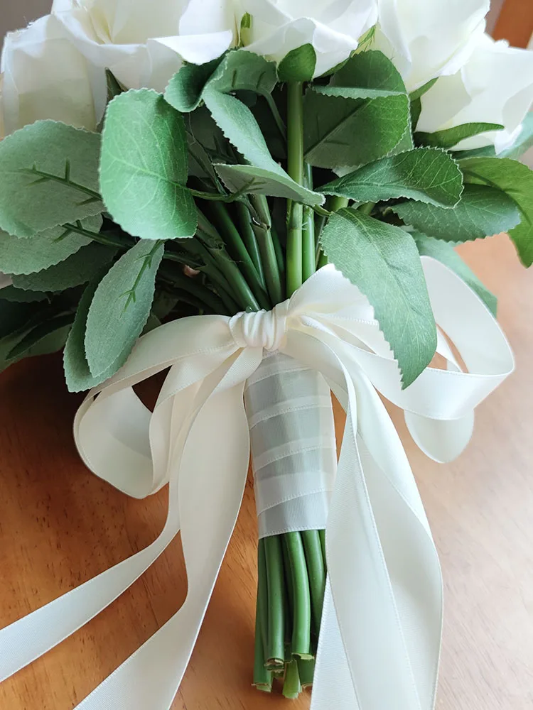 Mazzi di nozze Bouquet da sposa bianco fiori di seta rose artificiali Boutonniere matrimonio damigella d'onore corpetto accessori da sposa