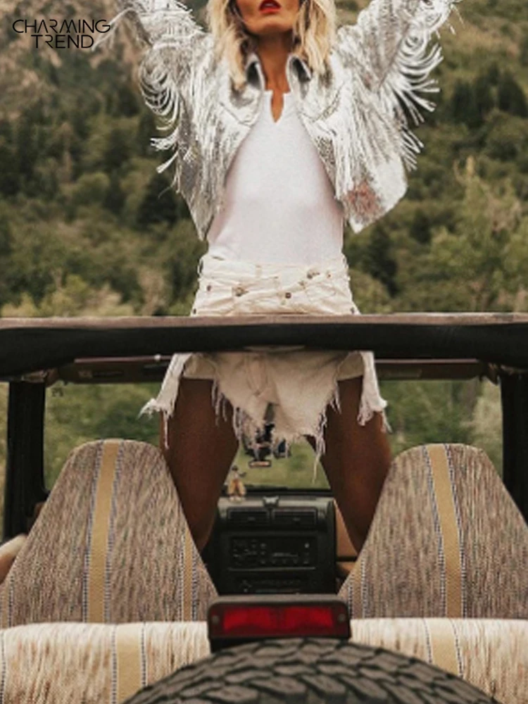 Рисунок 2 - Женская Блестящая куртка с бахромой