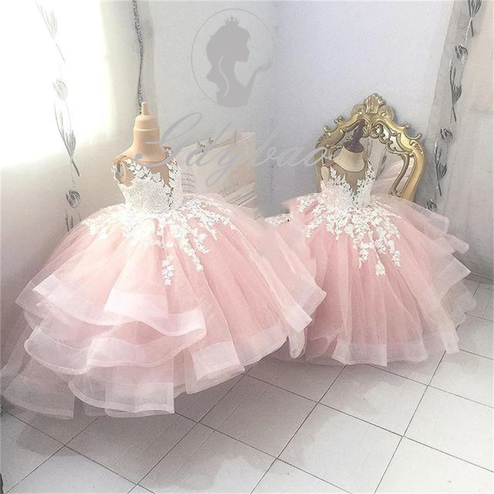 

Lace Flower Girl Dresses Sheer Neck Tiers Ball Gown Little Girl Wedding Dresses Cheap Communion Pageant Dresses Gowns