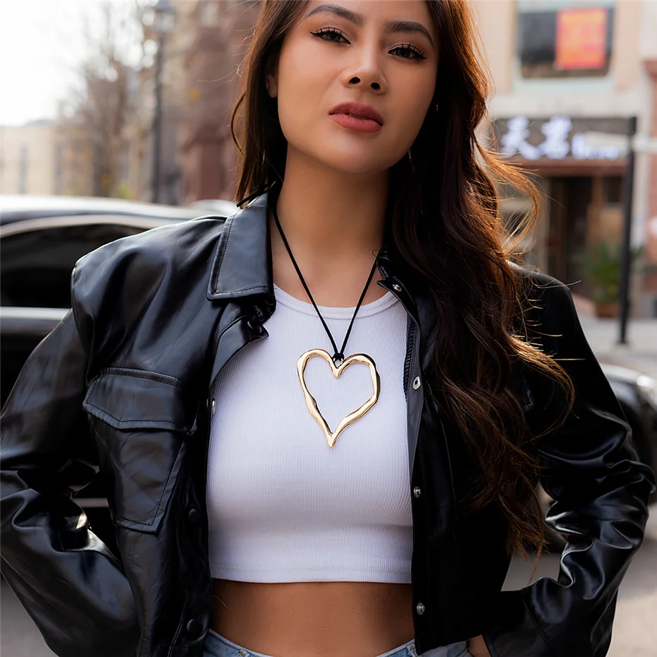 Ingemark Übertrieben Großen Hohlen Liebe Herz Anhänger Choker Halskette für Frauen Gothic Verknotet Bowknot Einstellbare Kette Y2K Schmuck – Detail 6