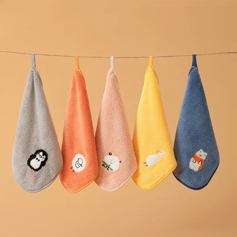 Soft Baby Towels Cute Coral Velvet Absorbent Face Hand Towel Kids Shower Wipe Washcloth Children Handkerchief Bath Towel 26x26cm