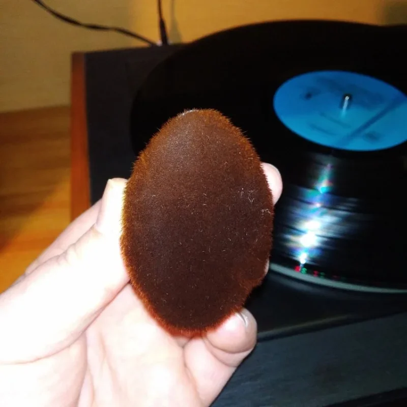Premium Anti-Static Vinyl Record Cleaning Brush with Carbon Fiber Bristles