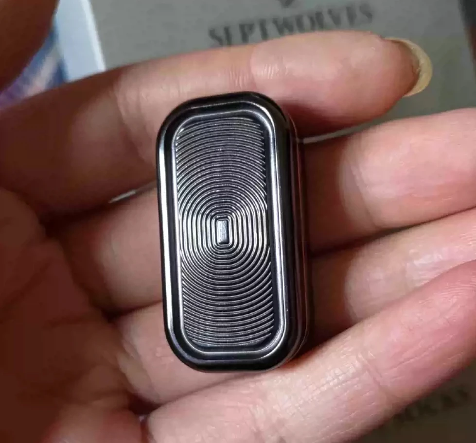 

Подержанная игрушка EDC MACKIE cp3 zirc Slider PUSH EDC для взрослых