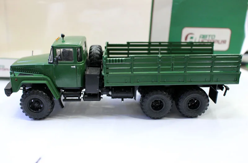 Новинка Autohistory масштаб 1:43 KPA3-260 6x6 грузовик EAC Урал литые модели для коллекции подарков