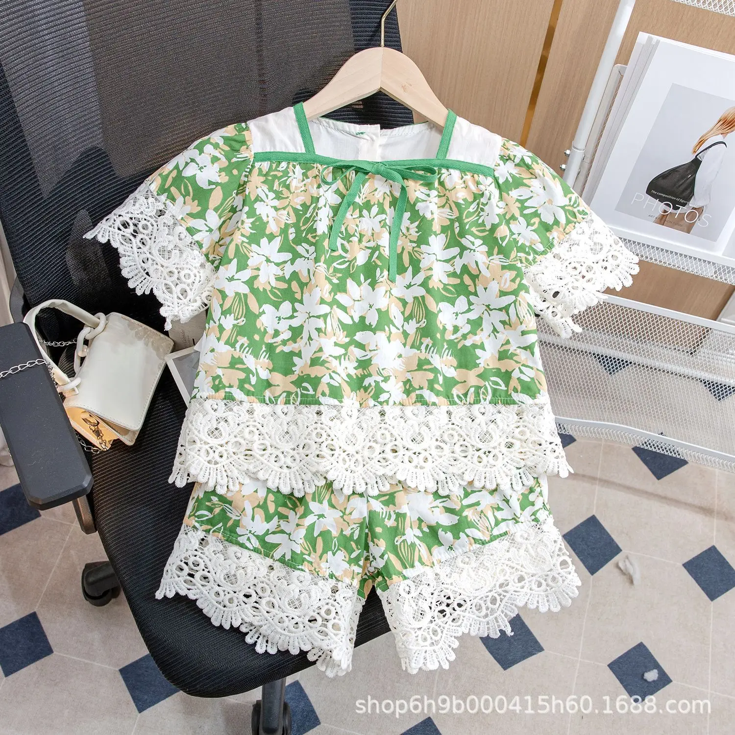 

Girls' summer dress set, baby girl, sweet flowers, lace shirt, lace shorts two-piece set