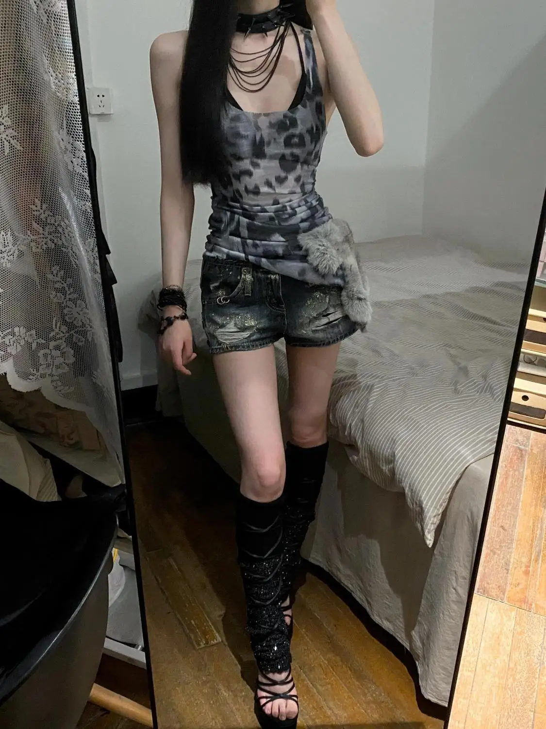 SHIXINGKE Shorts side view