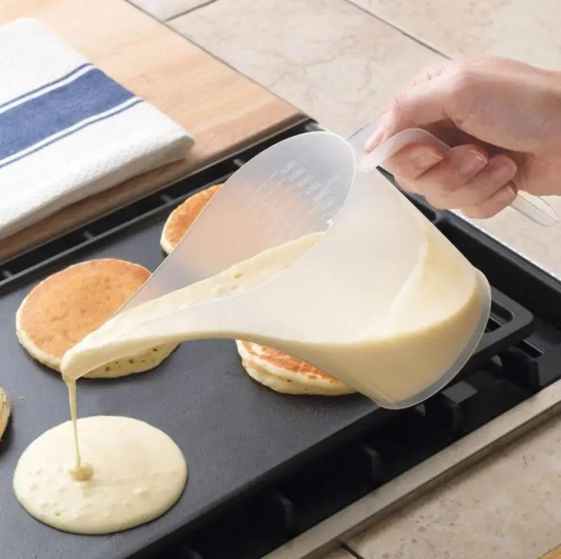 פה פלסטיק מדידה של גביע המדידה כוס קפה בוגר בישול בישול מאפה מטבח קומקום