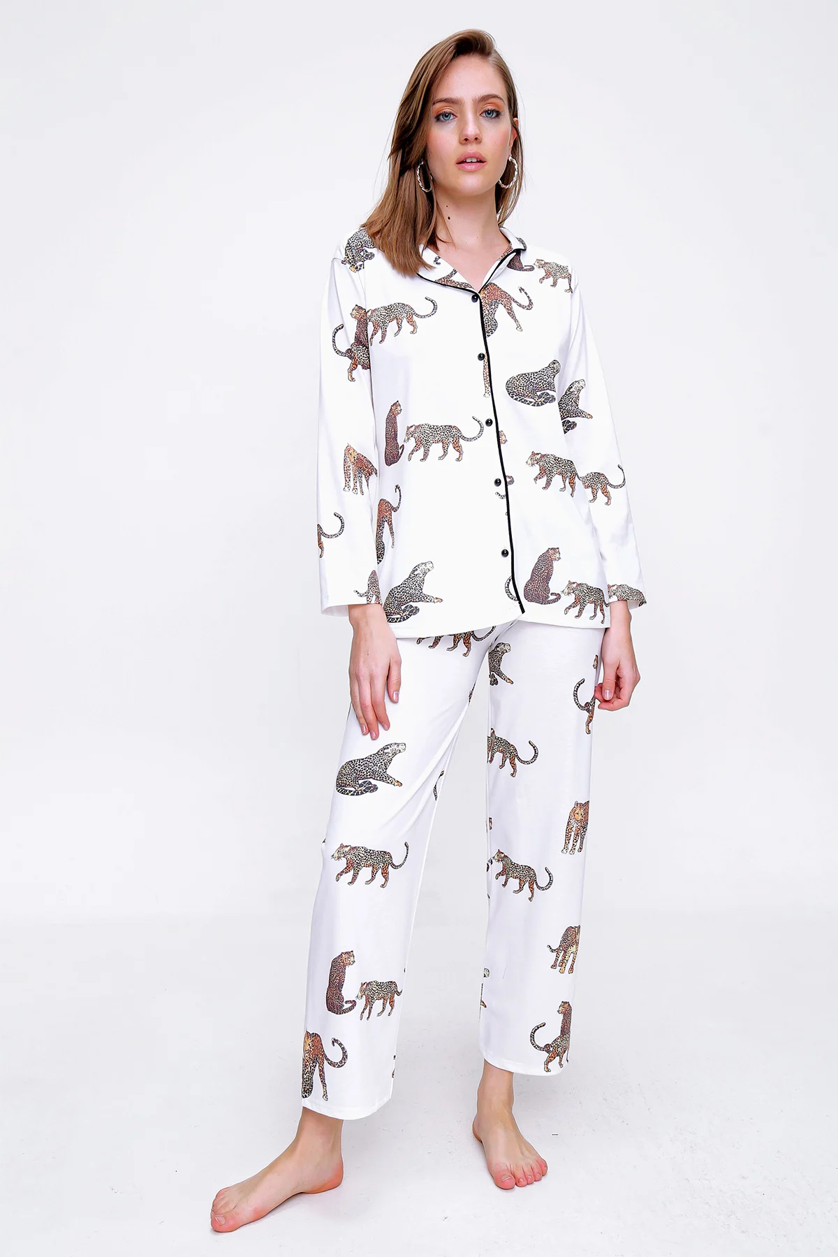 leopard-printed-pajamas-set-sleepwear-pants-suit-sleepwear-women-home-clothes-set-for-woman-cute-winter-clothes-women