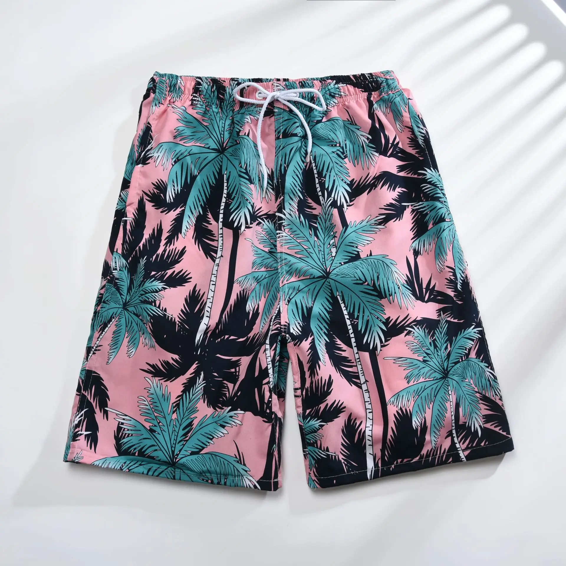 thumbnail image 1 of Pantalones cortos casuales para hombre, transpirables, de secado rápido, para deportes de fitness, de verano 2024, pantalones cortos holgados con estampado de moda para playa hawaiana para hombre, 1 of 5