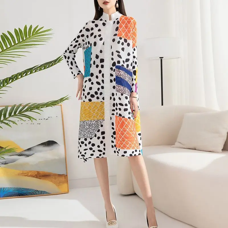 

New Chinese Fashion Pleated Print Dress Female 2023 New Collar Breast Loose Mid length Long Sleeve Stand Collar Dress Female