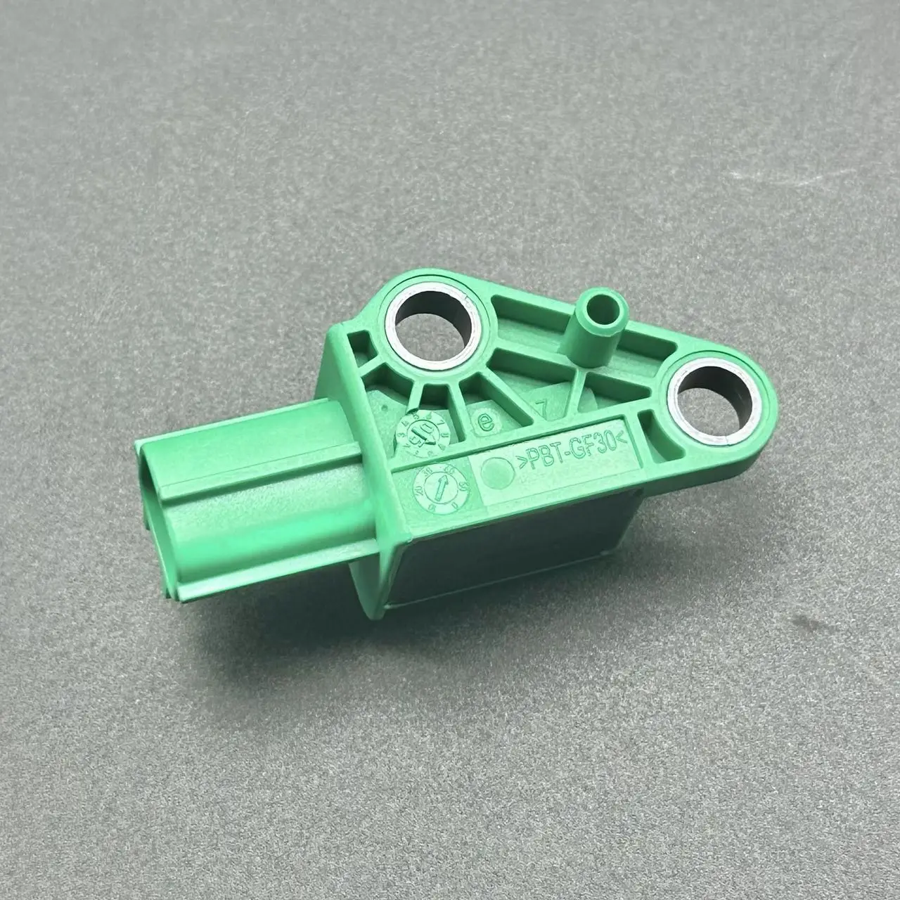 

For VW Sagitar rear door collision pressure sensor equipment 1KD909606C