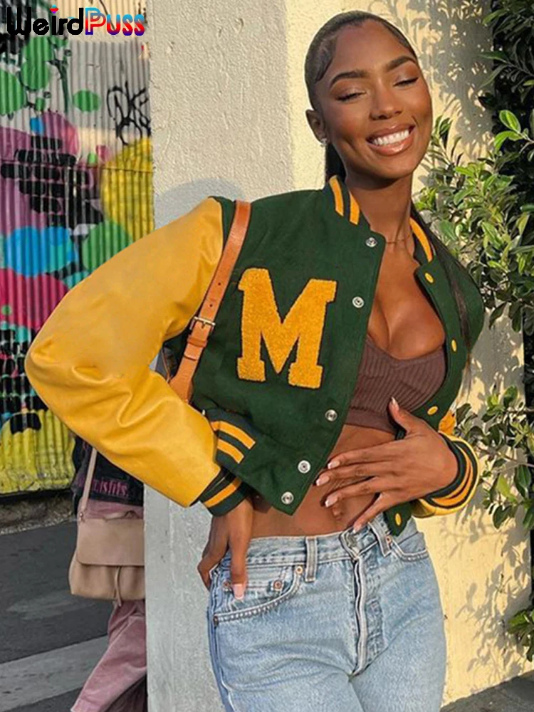 

Женская Блестящая короткая бейсбольная куртка в стиле пэчворк с кожаными рукавами и надписью