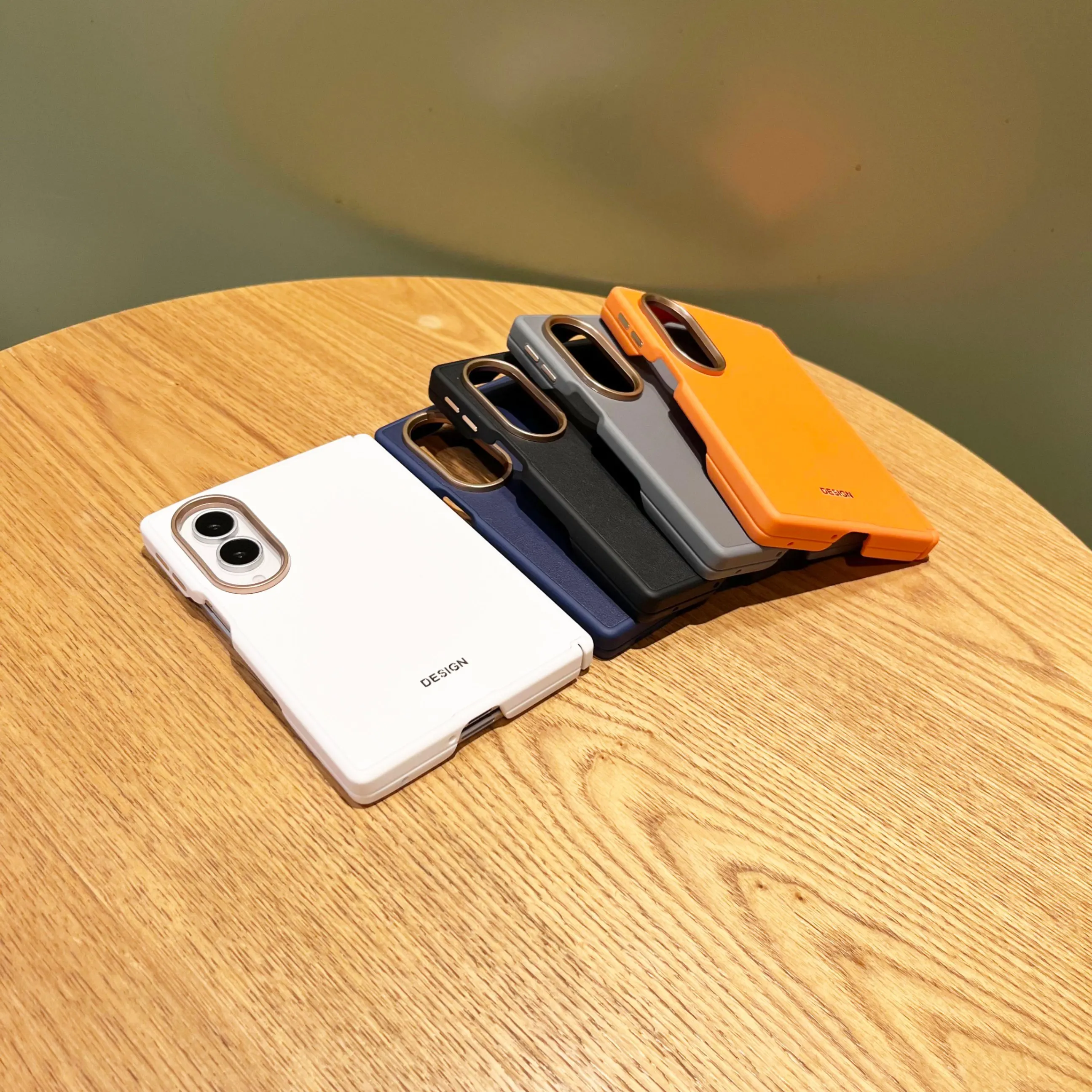 Luxury Magnetic Leather Case with Skin Sensing and Shockproof Hinge Protection