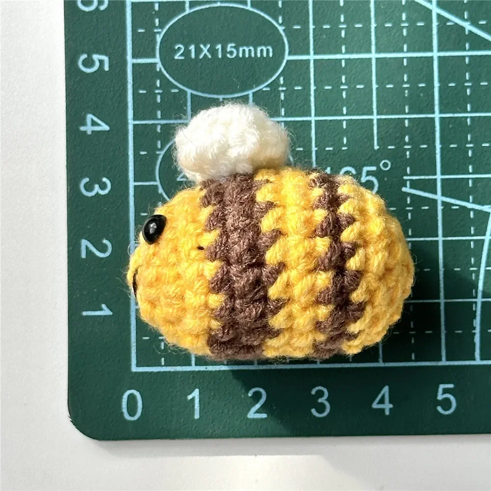 5Pcs Crochet Bees Crocheted Mini Bees Pendants Car Key Ring DIY Handmade Knitted Keychain Keyring Handbag Charms Gift knitted keychain