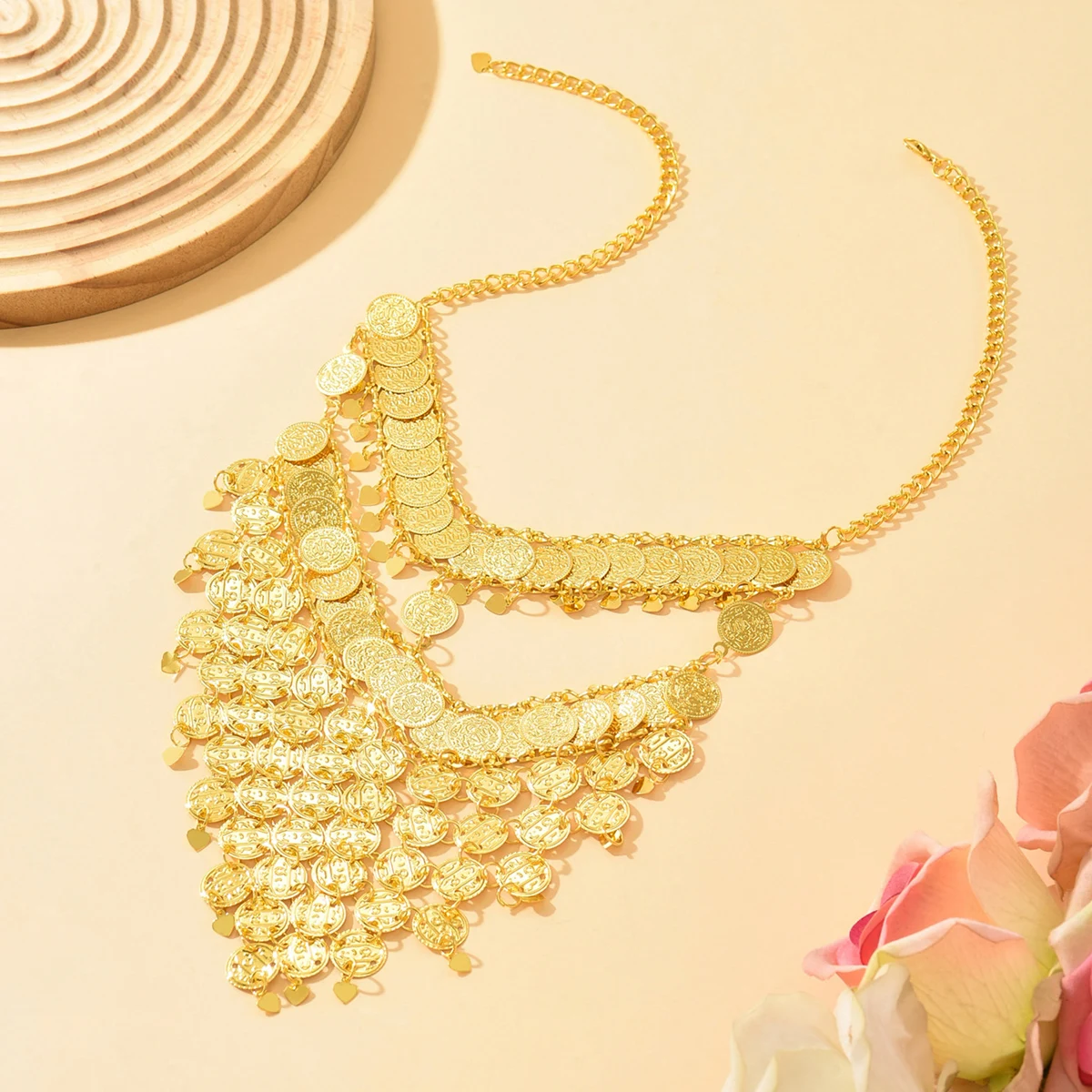 عقد العملات المتدرّج الفاخر – تصميم شرقي ملكي