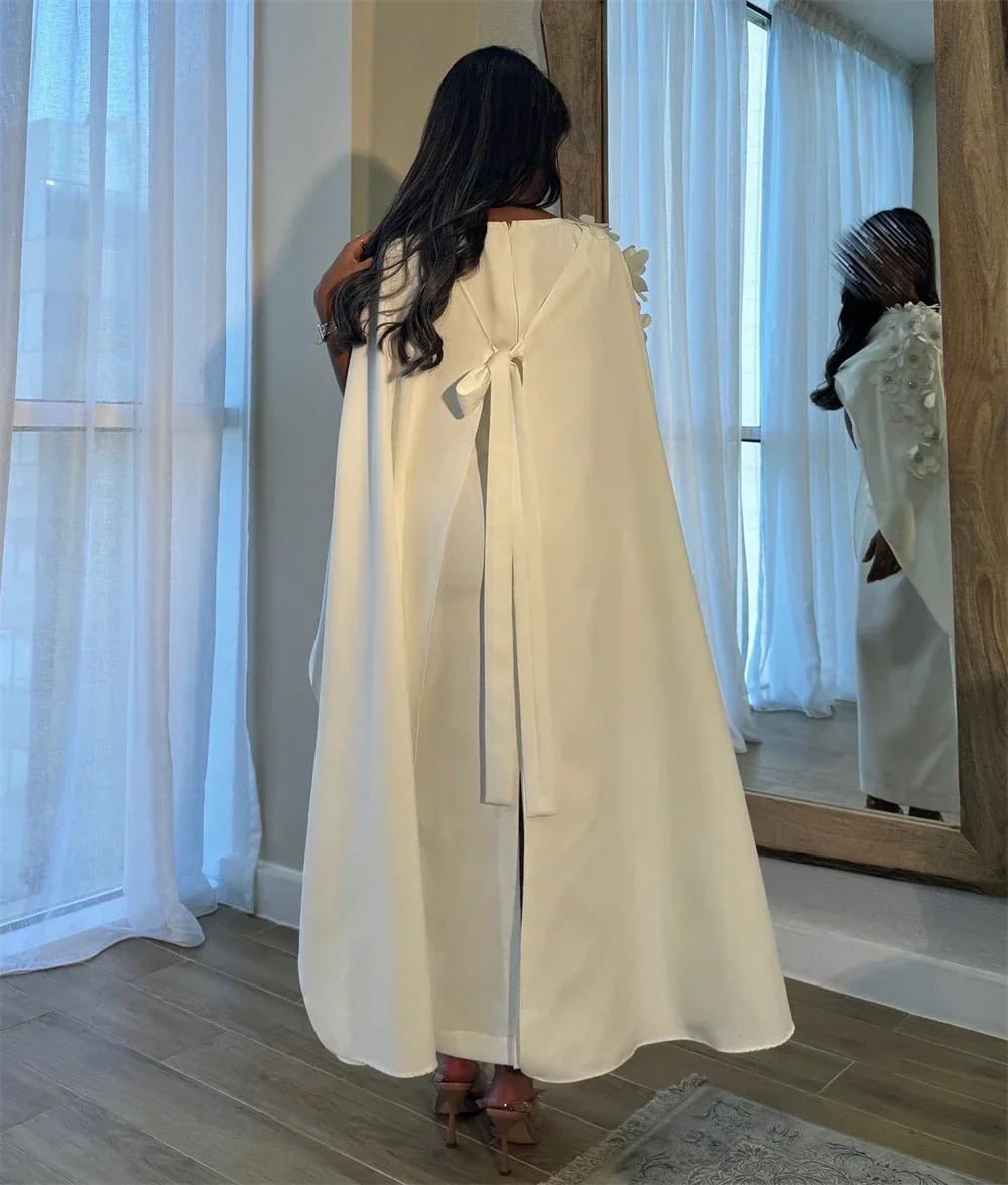 فستان ابيض فخم مع كارديقان