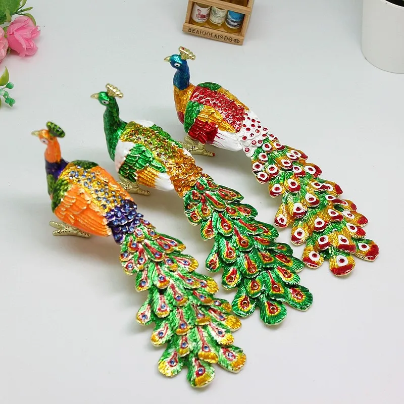 

SHINNYGIFTS Enamel Trinket Box Metal Tail Peacock Ornaments for home decoration Wedding Gifts