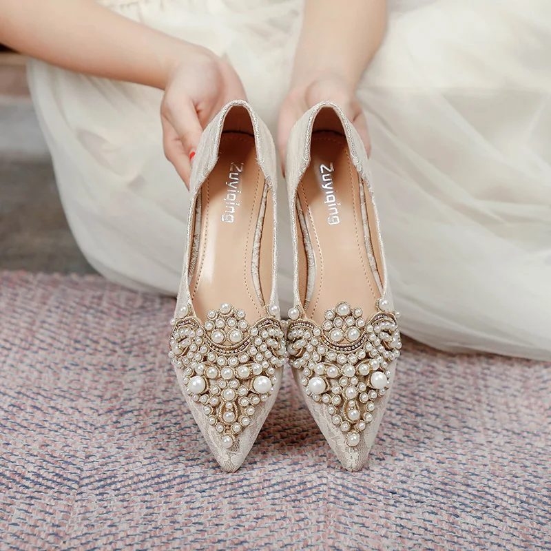 Shoes Women 2023 Designer Beads Wedding  Lace Embroider Flats Woman Ballerina Pointed Toe Pearl Loafers Sneakers Plus Size