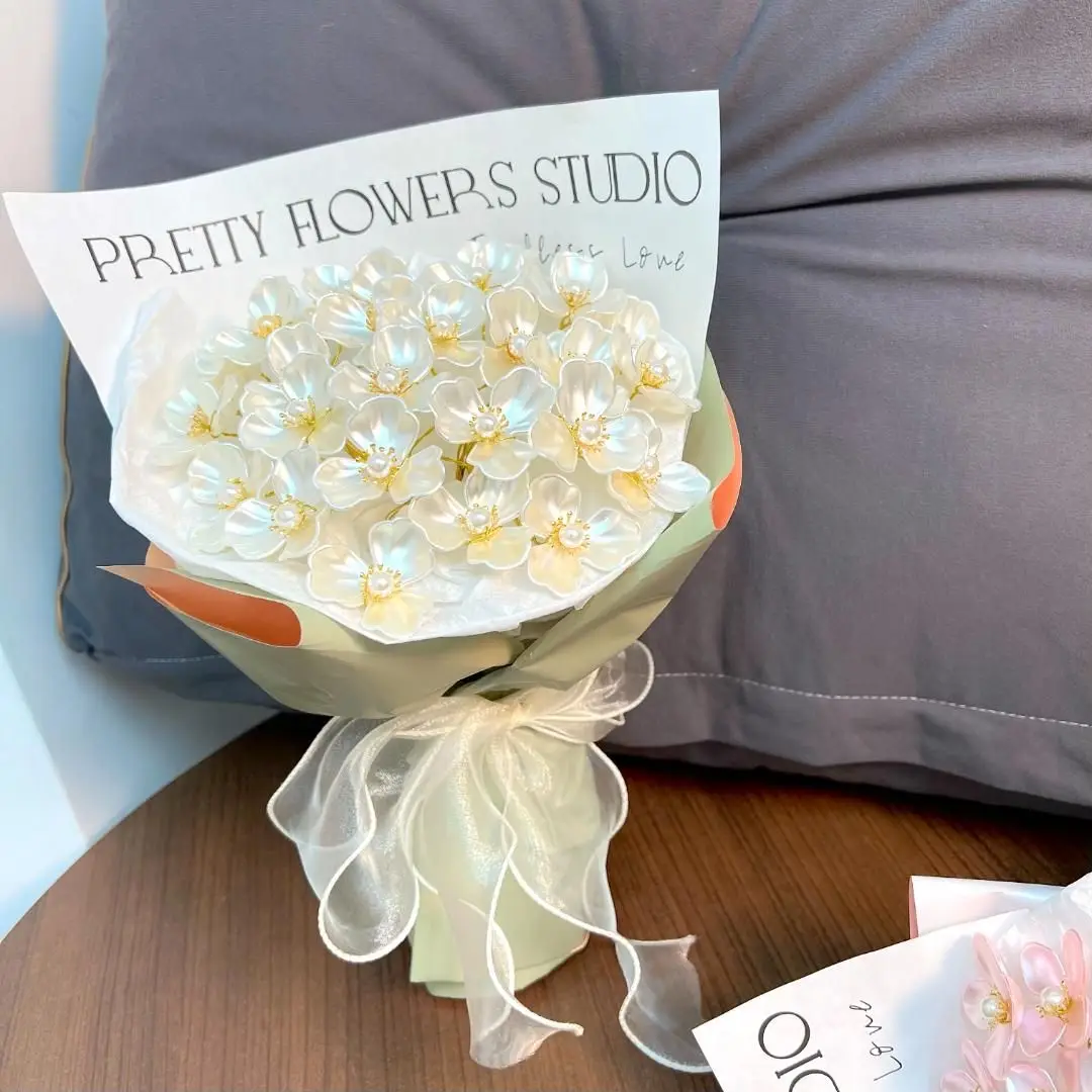 

Handmade DIY Pearl Imitation Hand Holding Flower Bundle Material Bag for Mother's Day As A 520 Gift Mother Girlfriend Wedding