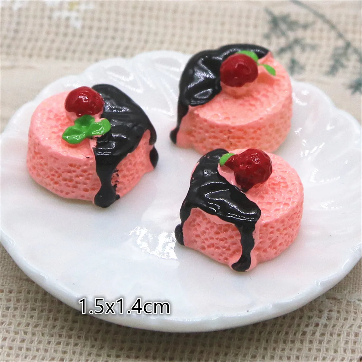 10pcs Resin 3D strawberry Chocolate cake Cabochon Miniature food Art Supply Decoration Charm Craft