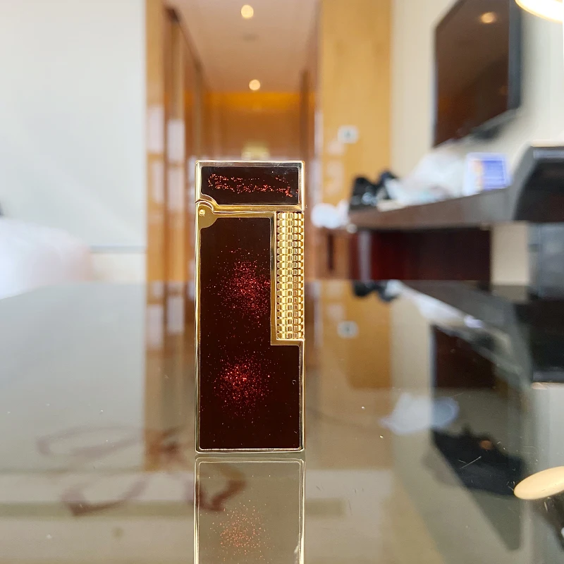 

New Memorial Metal Drawing Vertical Stripes Luxury Tobacco Lighters Ping Sound Natural Lacquer Cigarette Smoking Butane Lighters