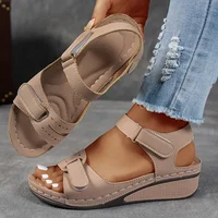 Femmes sandales été nouveau bout ouvert mode sandales 2025 nouveau doux Sexy boucle compensée chaussures orthopédiques femme Sandalias De Mujer 1