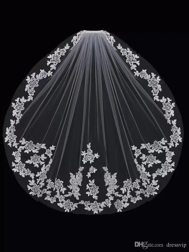 

In Stock Short Wedding Veils Appliques Lace Edge White One Layers Custom Made Wedding Veil With Comb Fast Shipping Bridal Veils