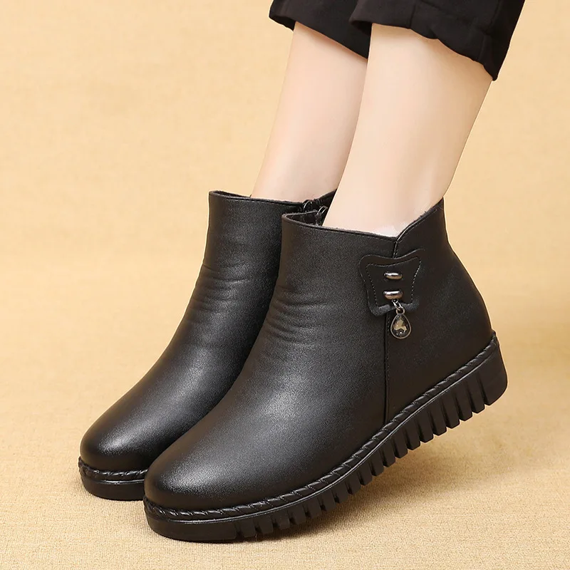 Winter Women Genuine Leather Waterproof Ankle Boots Female Thick Plush Warm Snow Boots Mother Plus Size Casual Non-slip Booties