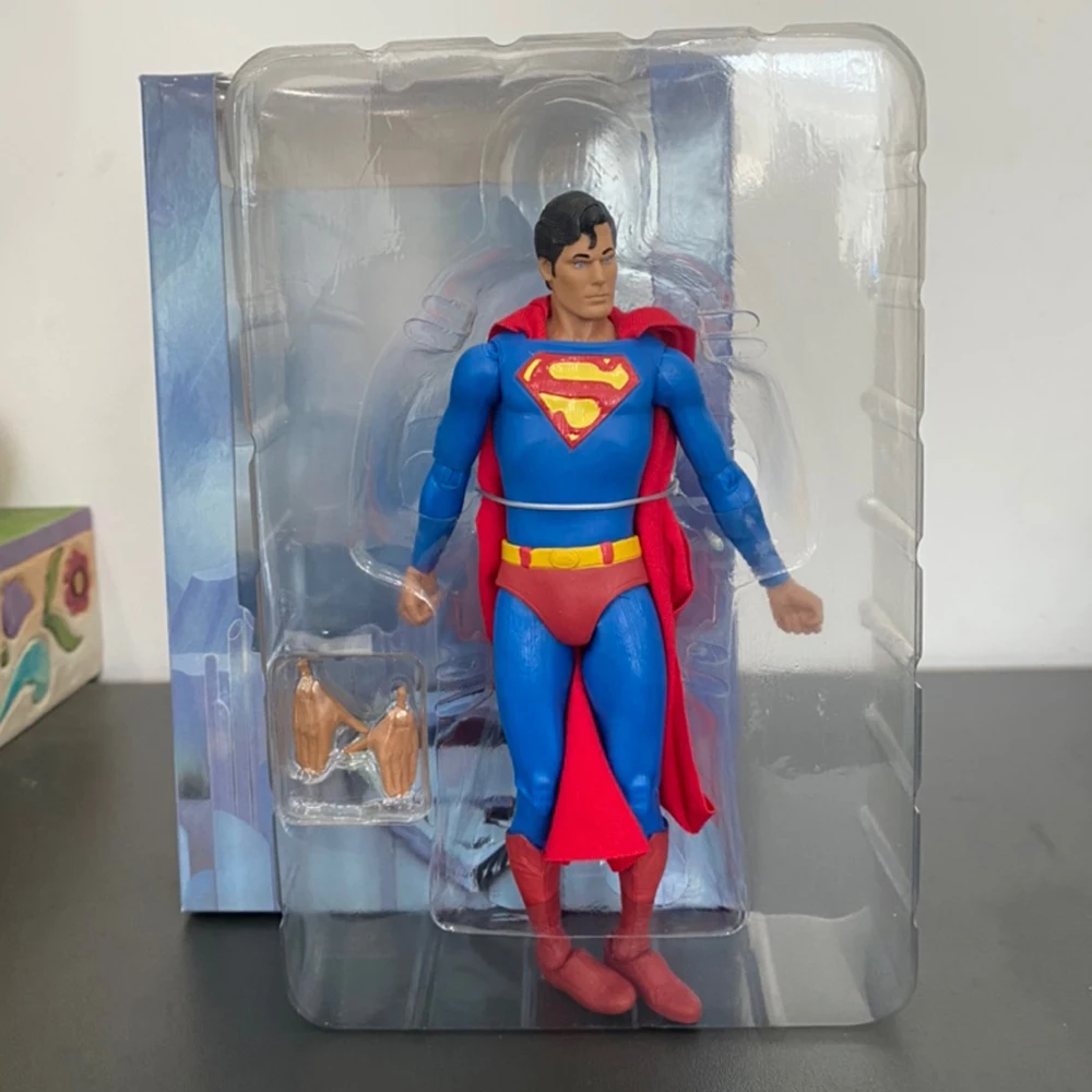 s Neca Figura De Accion De Superman FIGURA BATMAN Vs SUPERMAN SCALE