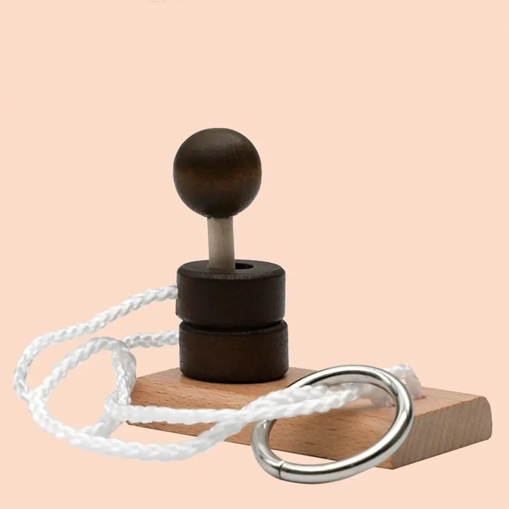 Рисунок 2 - Деревянная нить петля головоломка