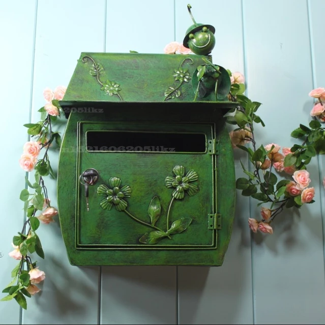 Kovácsoltvas Falra Szerelt Postafiók Idilli Retro Zárral Vízálló Kültéri Gyomnövényes Lövöldözős Díszek - Image 2
