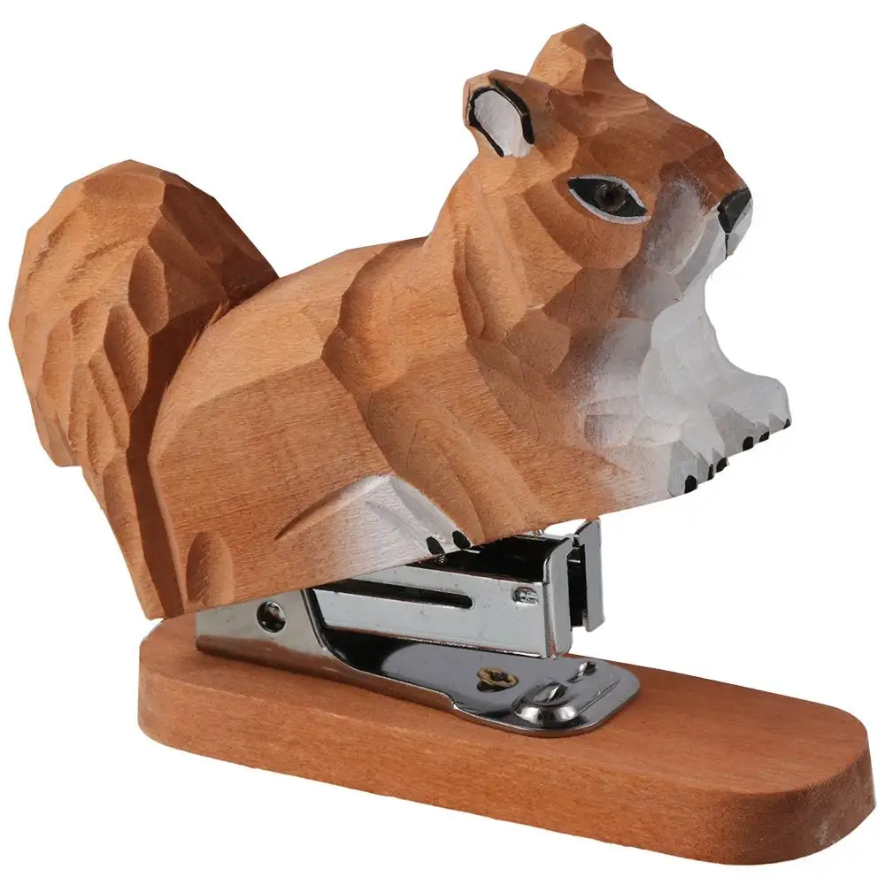 

Animal Stapler Durable Carving Wooden Desk Decor Figurine Squirrel Stapling Machine Office