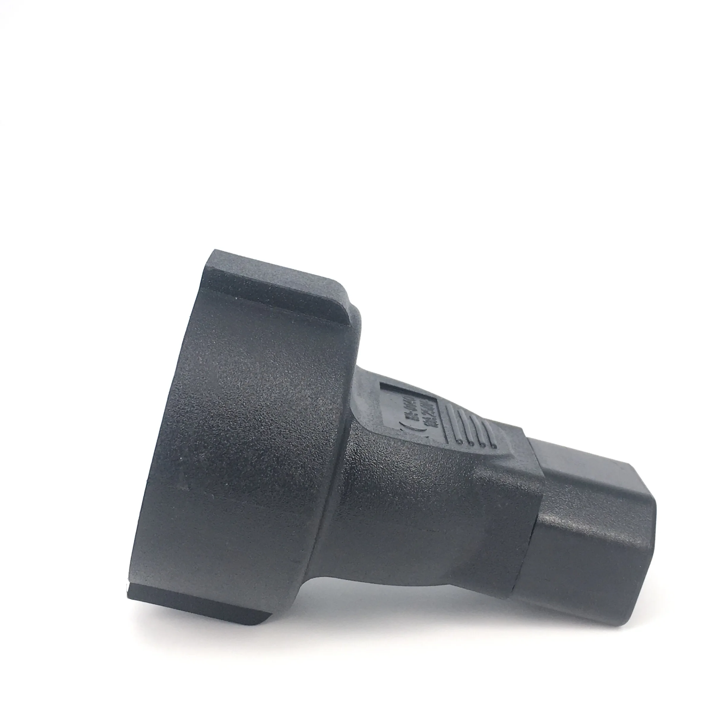 1PC  ÷  IEC 320 C14-EU     , PDU UPS IEC320    