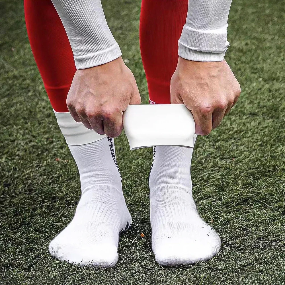 2Pcs Soccer Shin Guard Straps Silicones Shin Pad Holder Practical Shin Pad Banding For Football Running Cycling Sports