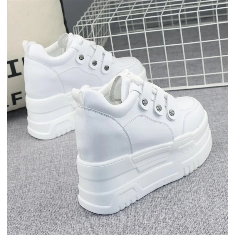 

Женские демисезонные ботильоны из натуральной кожи, на танкетке 12 см