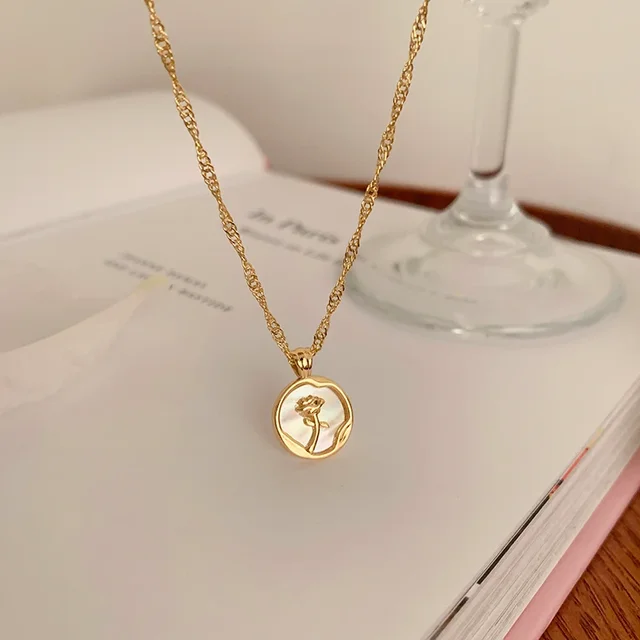 Collier avec pendentif Rose en métal pour femmes, coquille ronde irrégulière, en acier inoxydable, chaîne de cou Sexy, bijoux de luxe de fête, nouvelle collection 2025 1