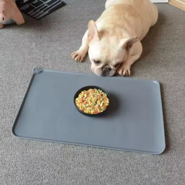 Silicone Pet Meal Mat Pet Waterproof and Anti Slip Cat Food Mat No Cleaning Required Puppy Feeding Bowl Mat Pet Accessories 2