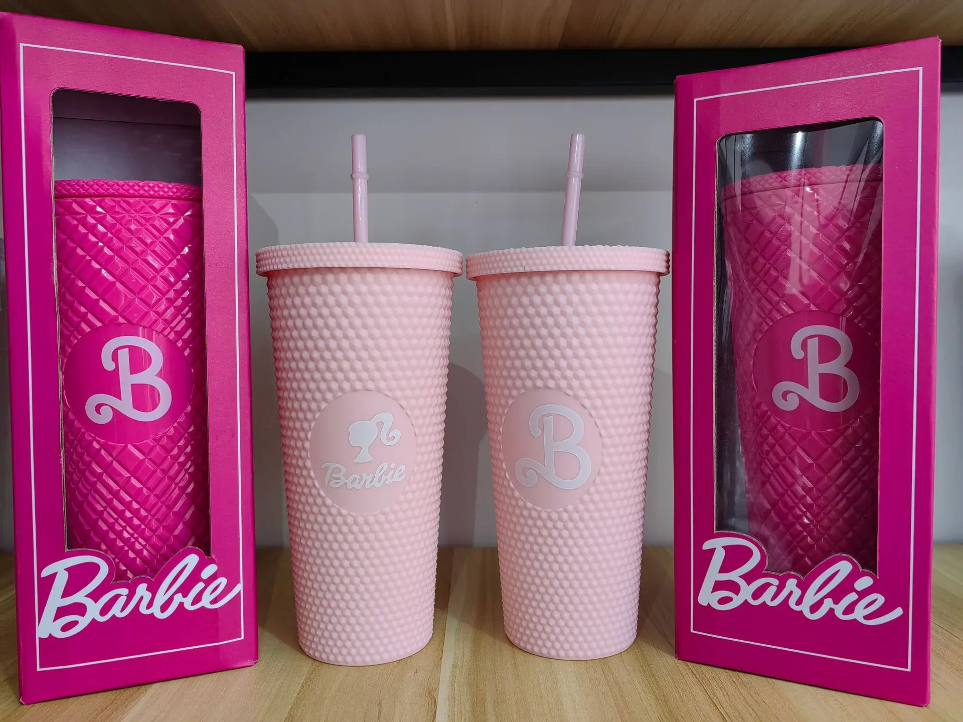 2024 New Barbie Pink Plastic Straw Mug Tumbler