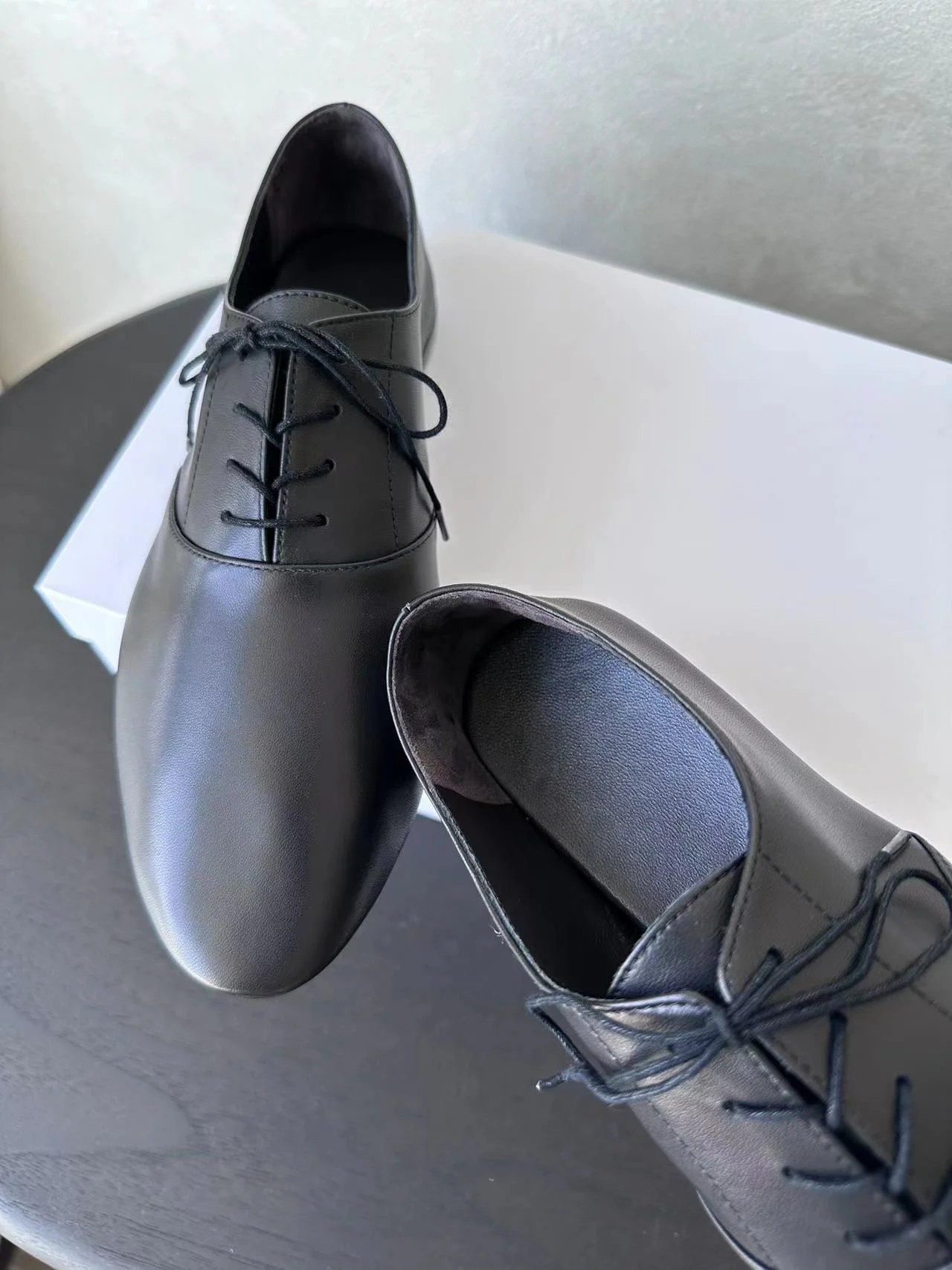 TR Awar Lace Up Shoes In Smooth Nappa Leather High Quality Almond Shaped Oxford Shoes 2025 New Luxury Design Shoes For Women 2