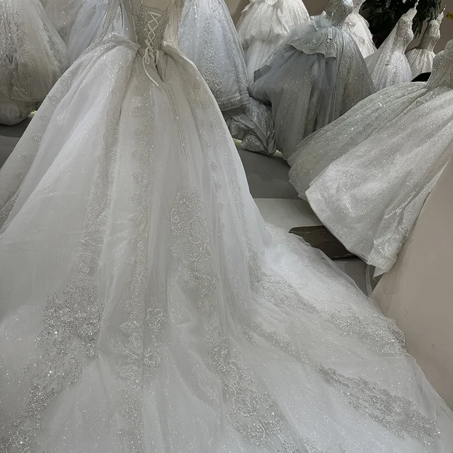 2024 New Gorgeous Wedding Dress Sheer Neck Lace Pearls Bridal Vestido De Noiva Ball Gown Plus Size Made Custom vestidos de novia DW032 2