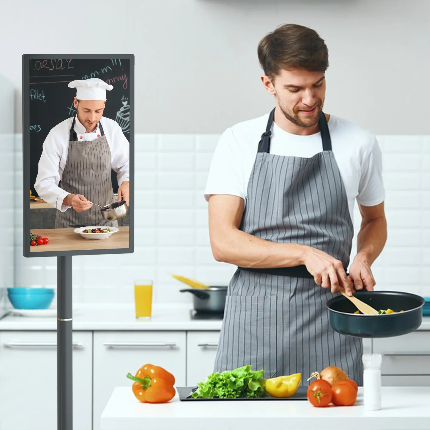32inch high quality Smart Tv Portable Tv Screen touch screen advertising monitor movable