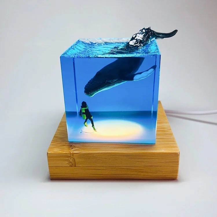 Large Epoxy Resin Lamp Scuba Diver LED Night Light Whales Deep Sea Shimmer  Desktop Lamp Ornaments