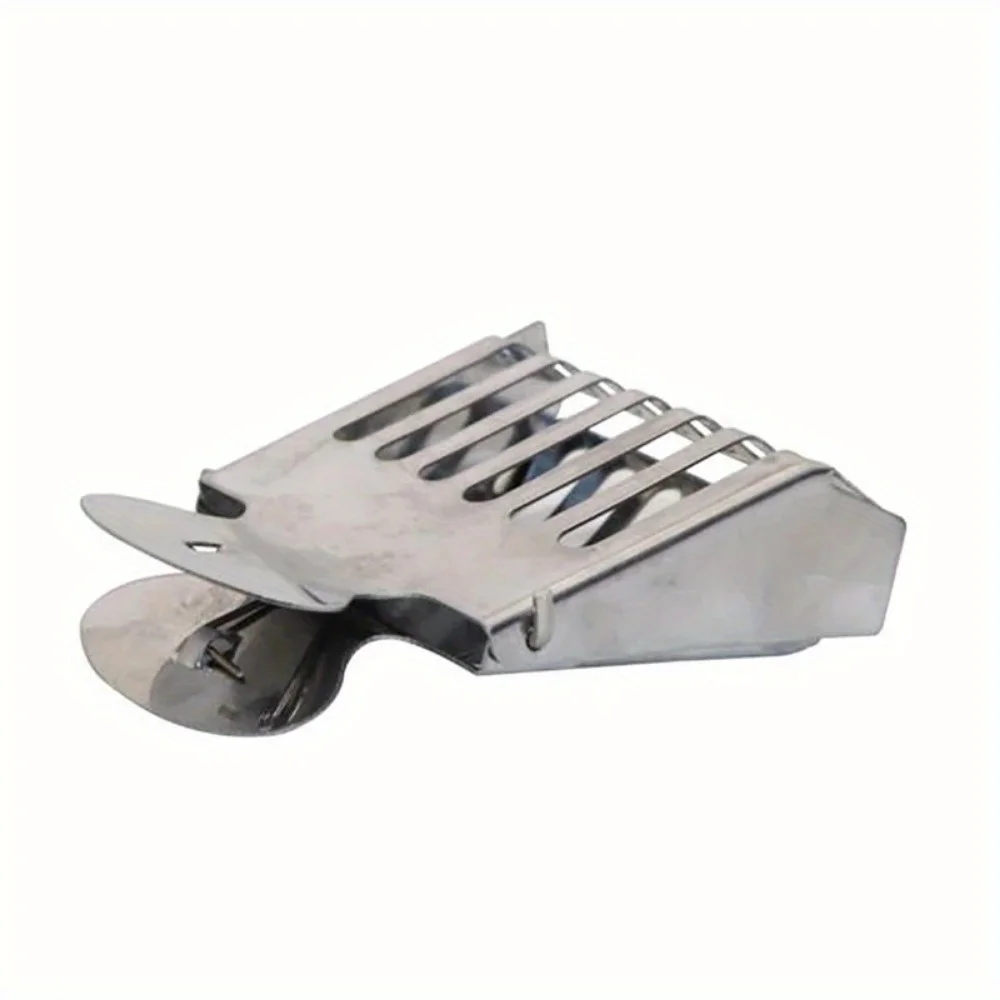 1PC Bee Queen Catcher Clip Stainless Steel Cage Beekeeping Equipment Tool Beekeeper Equip Isolation Room