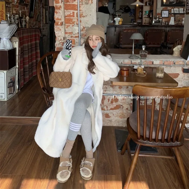 2023 New Winter Coat Fluffy White Artificial Fur Coat Women\'s Mid Length Warm Artificial Fur Jacket Thickened Women\'s Coat