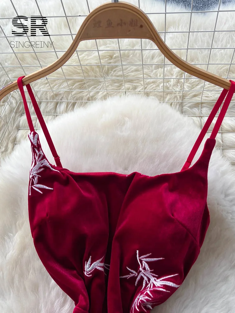 فستان قطيفة سينجريني